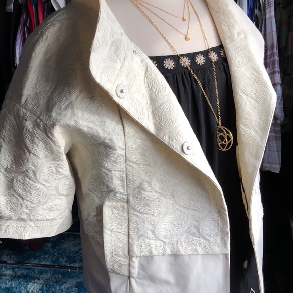 BCBG Cream Textured Jacket! - Picture 5 of 8